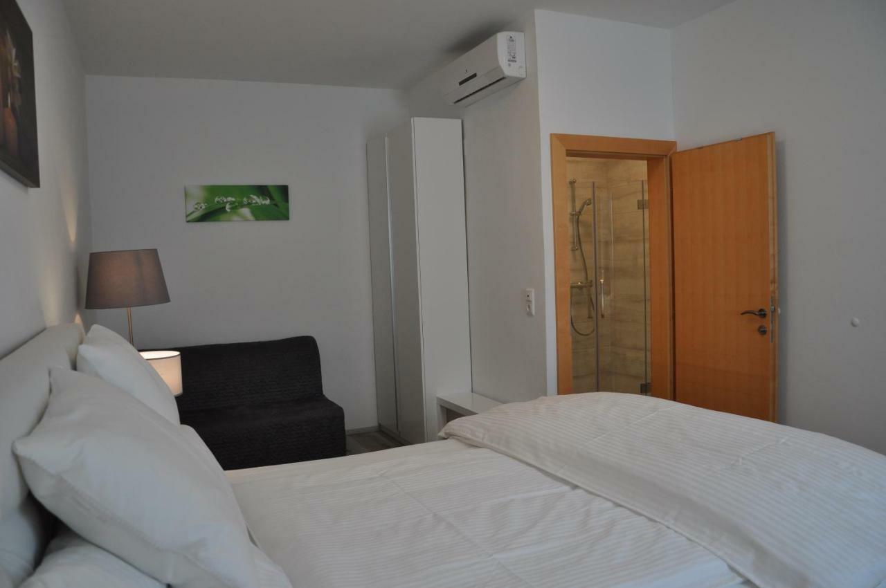 Gaestezimmer Resi Illmitz Exterior foto